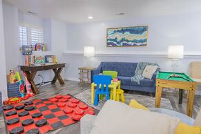 Farmington Gem 6BR Private Fenced Yard Sleeps 15