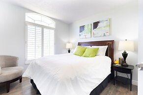 Farmington Gem 6BR Private Fenced Yard Sleeps 15