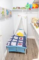 Farmington Gem 6BR Private Fenced Yard Sleeps 15