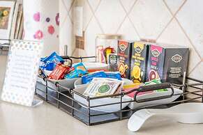 Farmington Gem 6BR Private Fenced Yard Sleeps 15