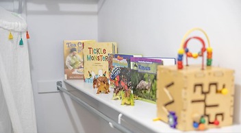 Farmington Gem 6BR Private Fenced Yard Sleeps 15