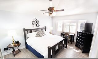 Farmington Gem 6BR Private Fenced Yard Sleeps 15