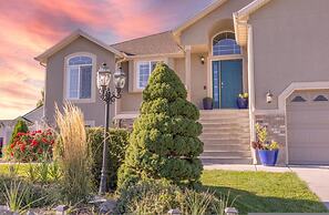 Farmington Gem 6BR Private Fenced Yard Sleeps 15