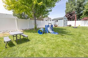 Farmington Gem 6BR Private Fenced Yard Sleeps 15