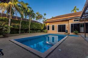 Tim buktu 4BR Jacuzzi WalkVillaMarket170