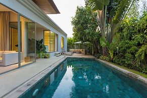 Famous 5 Trichada Resort  4-Bedroom V164