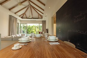 Famous 5 Trichada Resort  4-Bedroom V164