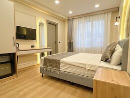 KARAKOY TOPHANE MANSION