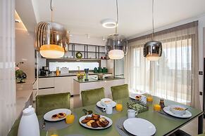Flos Apartments