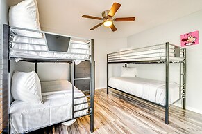 8 Mi to Disney Parks: Poolside Paradise!