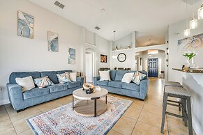 8 Mi to Disney Parks: Poolside Paradise!