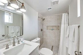 Patio Seating & Fire Pit: Family Home in Chandler!