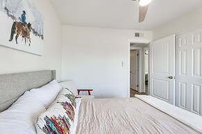 Patio Seating & Fire Pit: Family Home in Chandler!