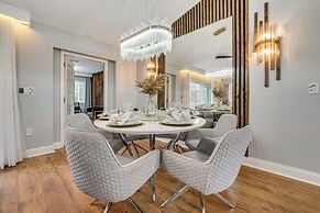 9 Mi to Disney: Themed Rooms & Private Pool!