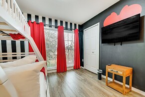 9 Mi to Disney: Themed Rooms & Private Pool!