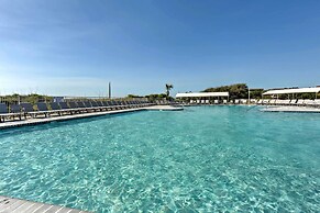 Pool Access: Beachfront Hilton Head Resort Condo