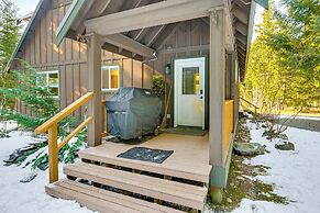 Deck, Hot Tub & Fire Pit: Mtn-view Packwood Cabin
