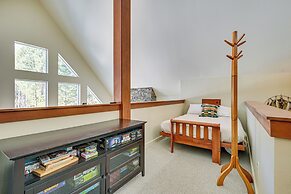 Deck, Hot Tub & Fire Pit: Mtn-view Packwood Cabin