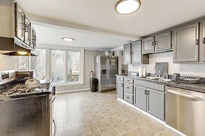 1 Mi to Bradley Beach: Family-friendly Home!