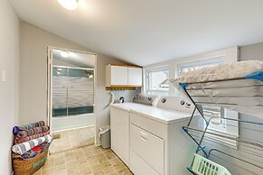 1 Mi to Bradley Beach: Family-friendly Home!