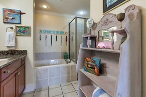 Mardi Gras Boho Chic Condo on the Gulf!