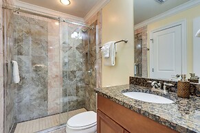 Mardi Gras Boho Chic Condo on the Gulf!