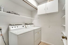 4 Mi to Downtown Tucson: Peaceful Townhome!