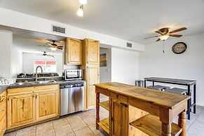 4 Mi to Downtown Tucson: Peaceful Townhome!
