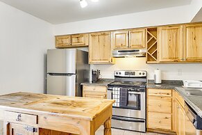 4 Mi to Downtown Tucson: Peaceful Townhome!