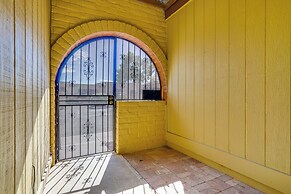 4 Mi to Downtown Tucson: Peaceful Townhome!