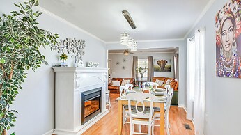 9 Mi to Downtown: Sanford Home w/ Hot Tub