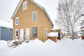 4 Mi to Lake Superior: Calumet Getaway!