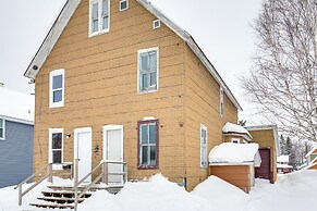 4 Mi to Lake Superior: Calumet Getaway!