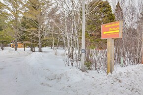 2 Ponds & Trail Access: Peaceful Cabin in Calumet!
