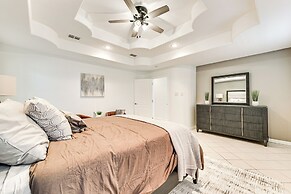 Fenced Yard: Home Near Hospitals in Edinburg!