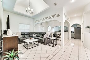 Fenced Yard: Home Near Hospitals in Edinburg!