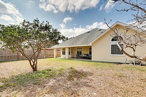 Fenced Yard: Home Near Hospitals in Edinburg!