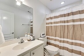 Fenced Yard: Home Near Hospitals in Edinburg!