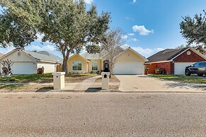 Fenced Yard: Home Near Hospitals in Edinburg!