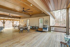 Greers Ferry Lake Access & Deck: Group Getaway!