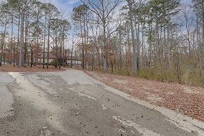Greers Ferry Lake Access & Deck: Group Getaway!