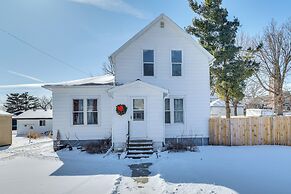 Steps to Root River: Home w/ Large Yard!