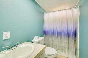 8 Mi to Dtwn Greenville: Pet-friendly Family Home!