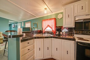 8 Mi to Dtwn Greenville: Pet-friendly Family Home!