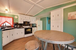 8 Mi to Dtwn Greenville: Pet-friendly Family Home!