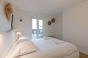 Penthouse on the Dike Bathed in Sunlight