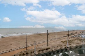 Hydro Palace - Stylish Charming Apartment With s