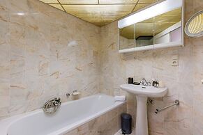 Hydro Palace - Stylish Charming Apartment With s