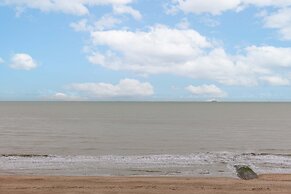 Hydro Palace - Stylish Charming Apartment With s