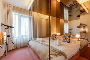 Hydro Palace - Stylish Charming Apartment With s